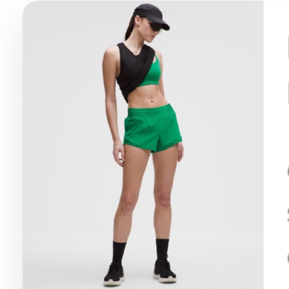 Lululemon Hotty Hot 2.5” High-Rise Raceway Green shorts